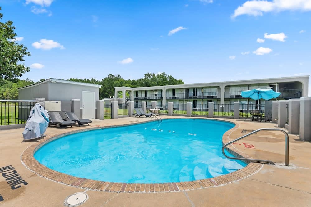 Econolodge 1