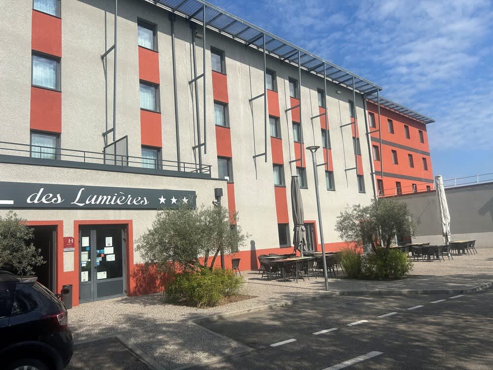 Hôtel des Lumières Lyon Meyzieu Arena Stadium 1