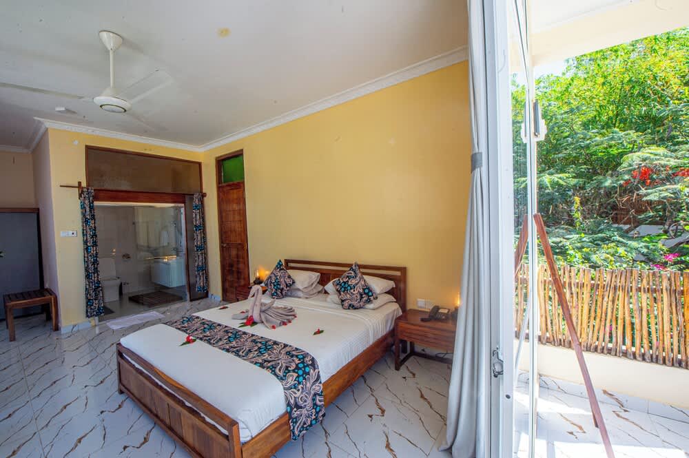 Double A Nungwi Beach Hotel 2