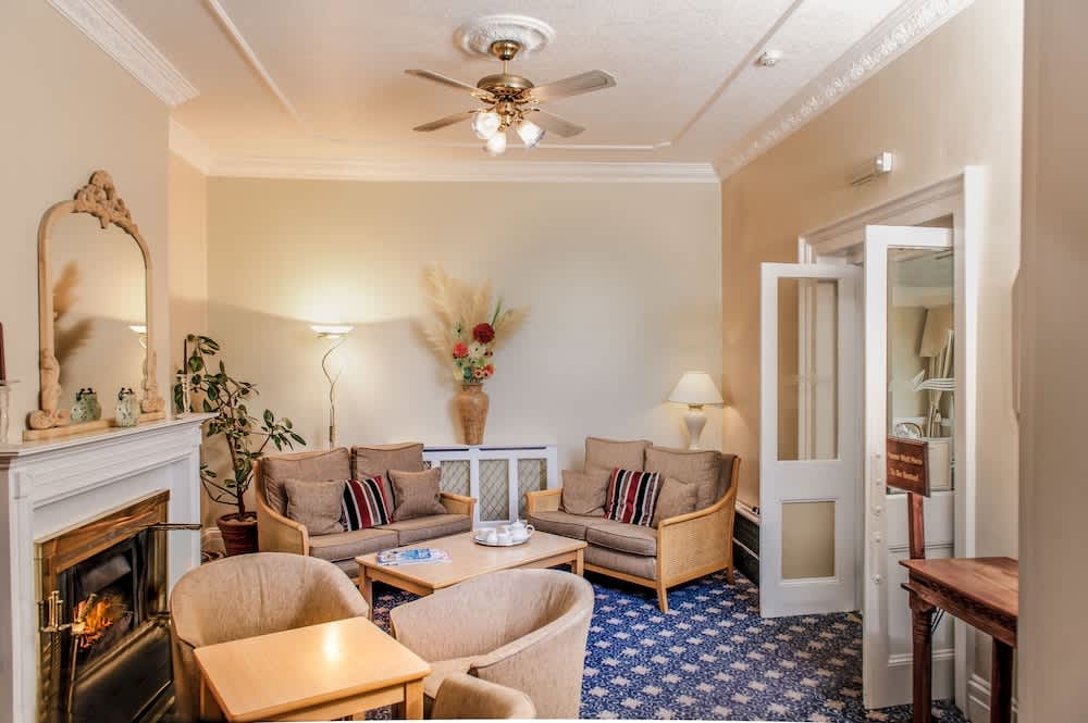 New Holmwood Hotel 1