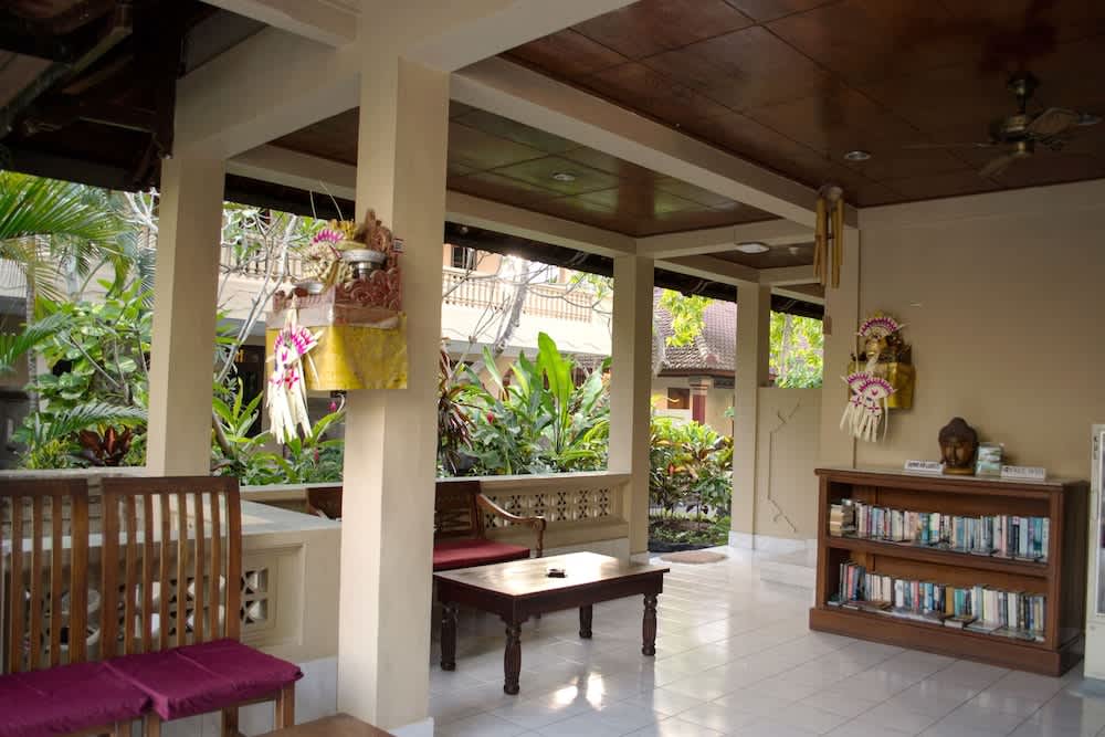Hotel Flamboyan 2