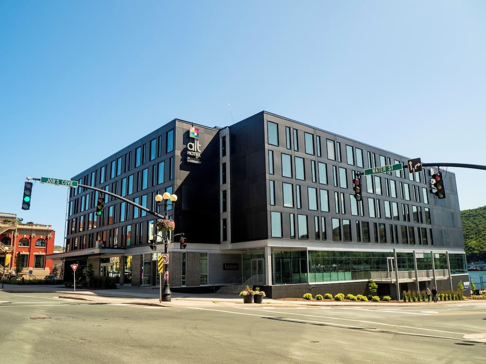 Alt Hotel St. John's 1