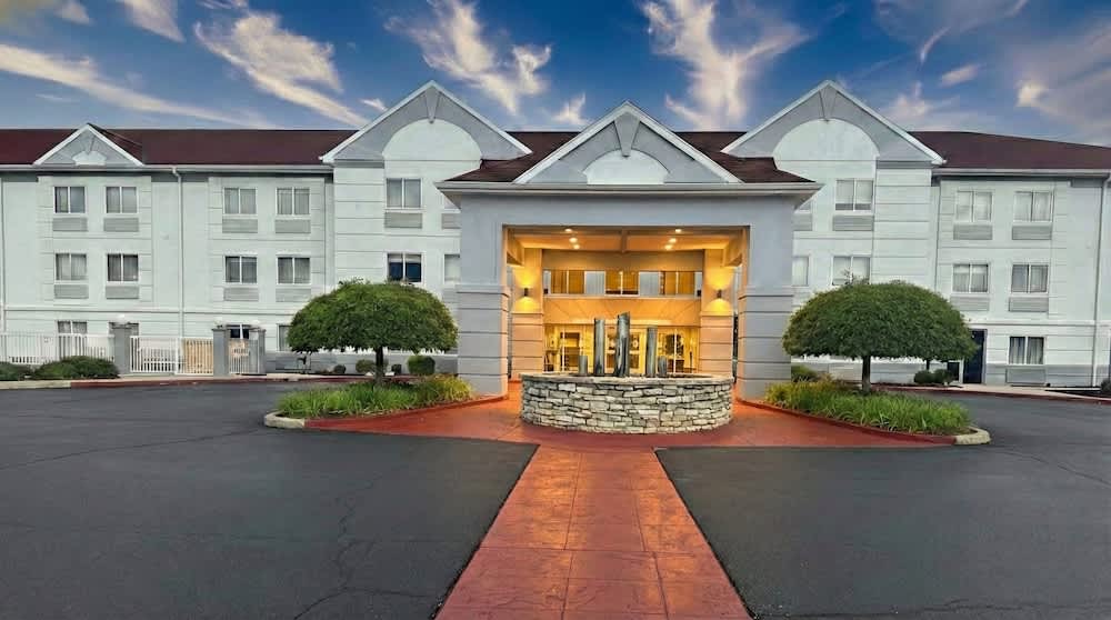Holiday Inn Express & Suites PORT CLINTON-CATAWBA ISLAND by IHG 1