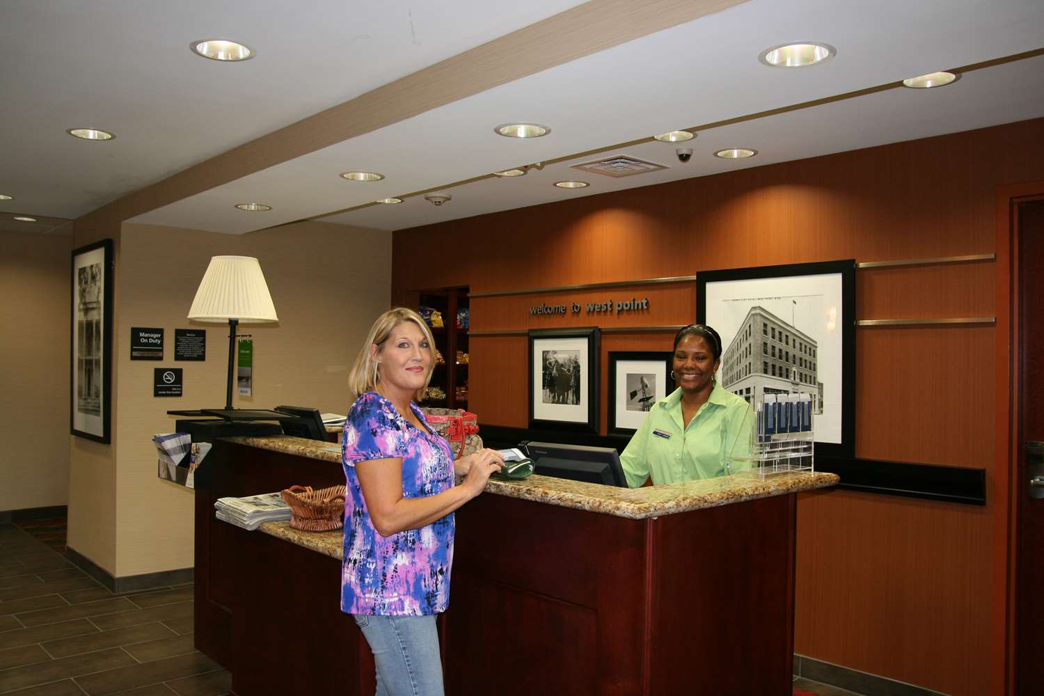 Hampton Inn & Suites West Point 2