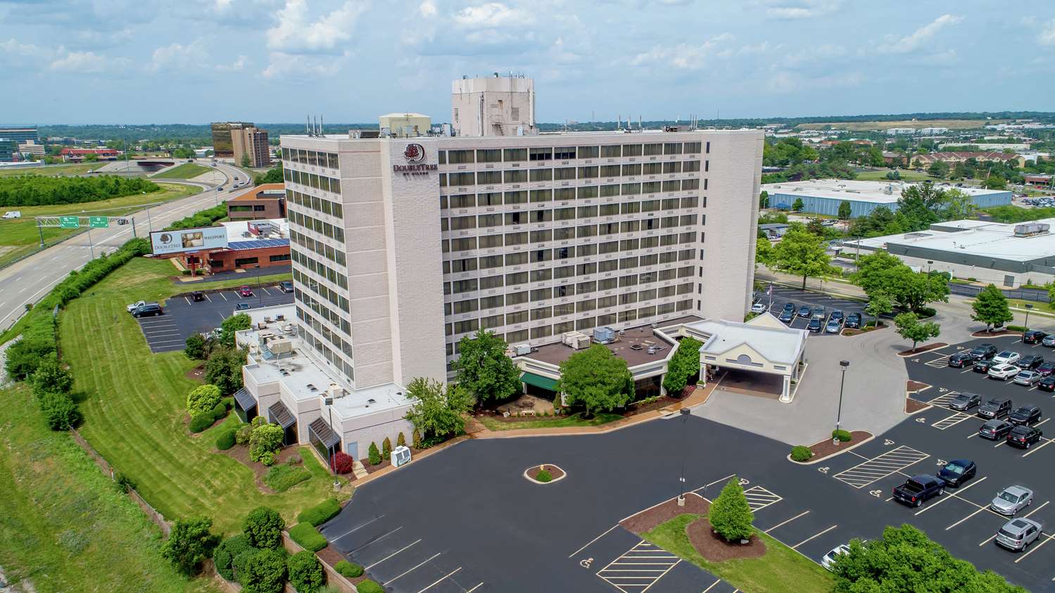 DoubleTree by Hilton St. Louis at Westport 1