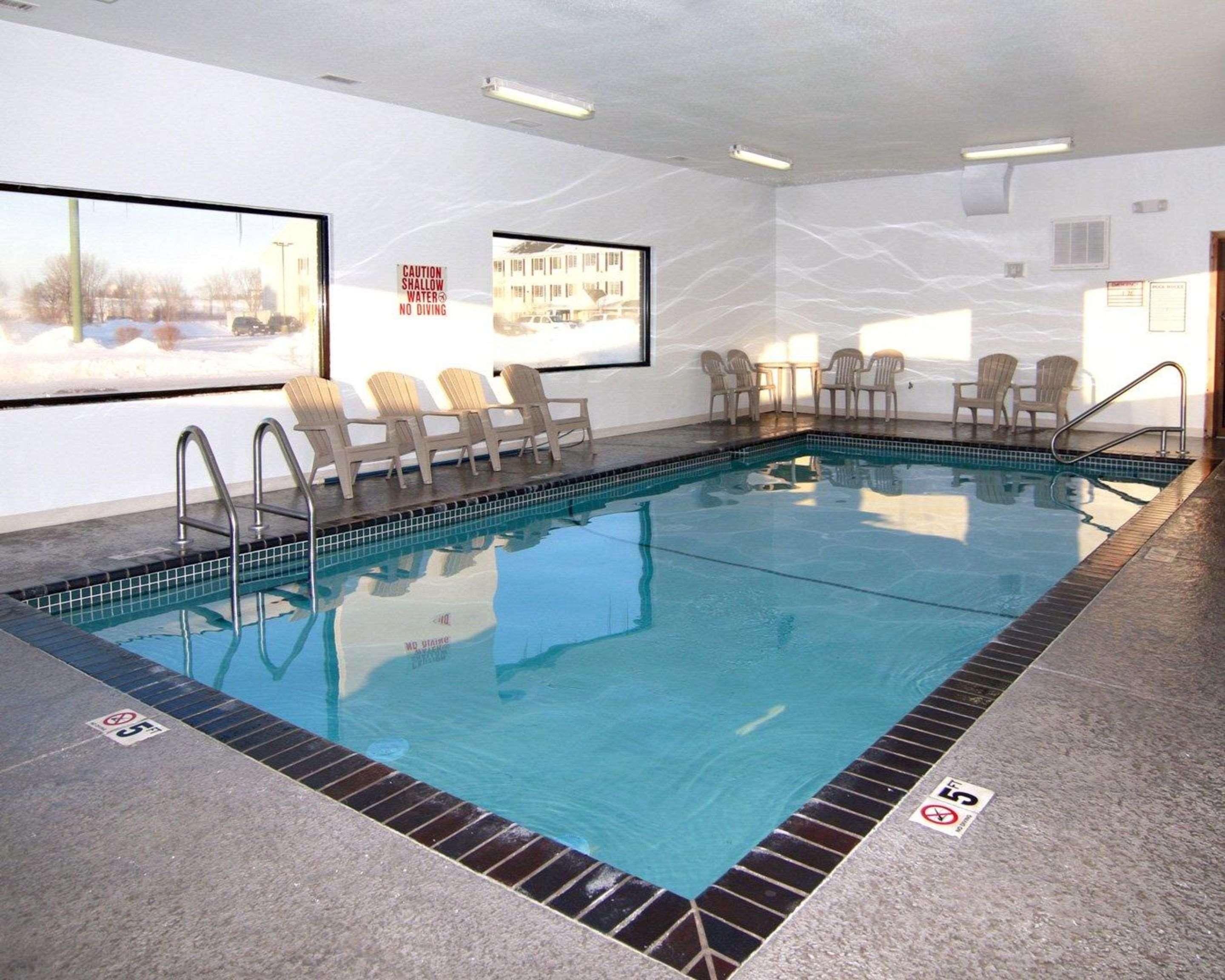 Econo Lodge Ames Area 2