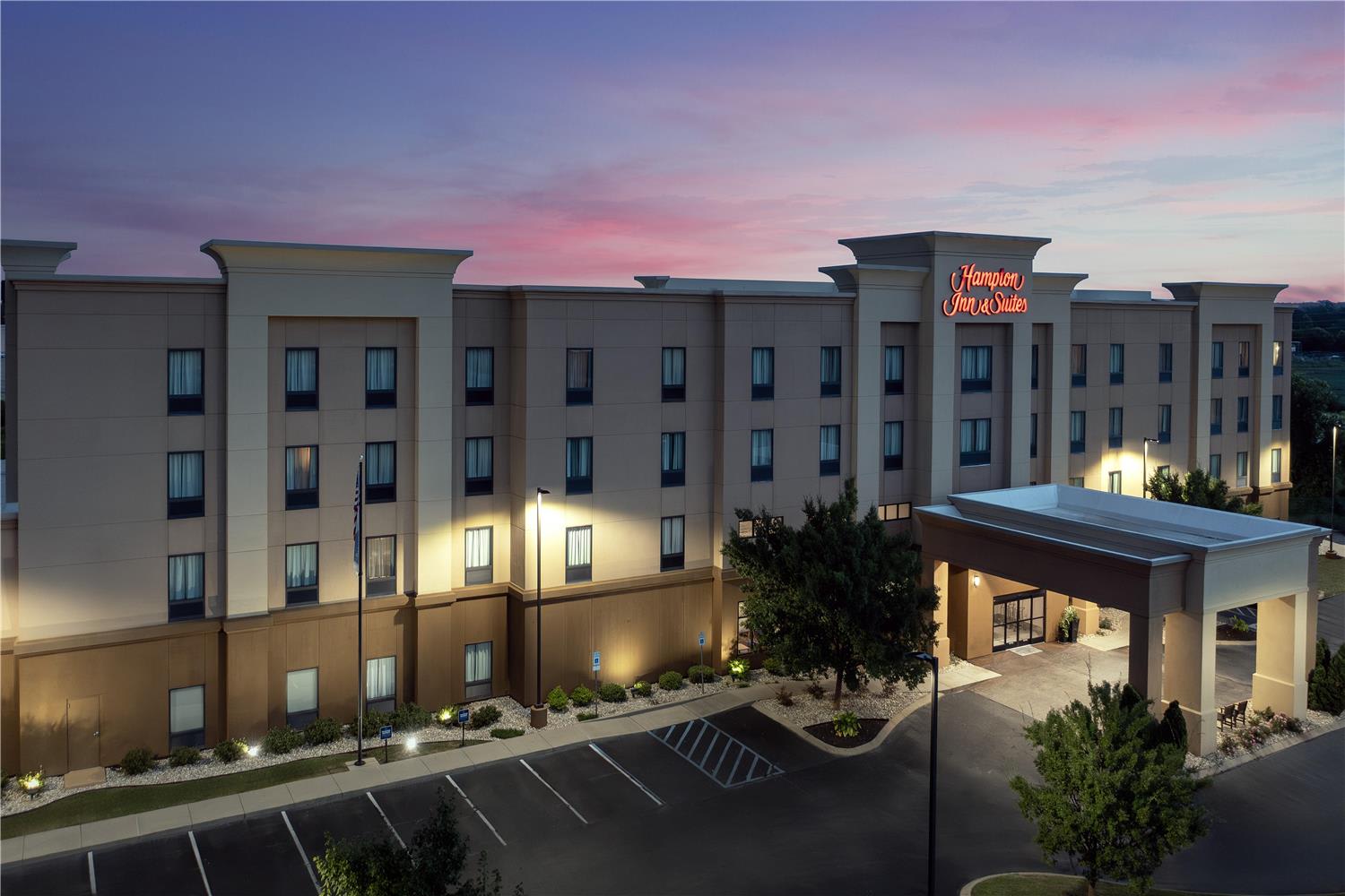 Hampton Inn & Suites Tupelo/Barnes Crossing 2