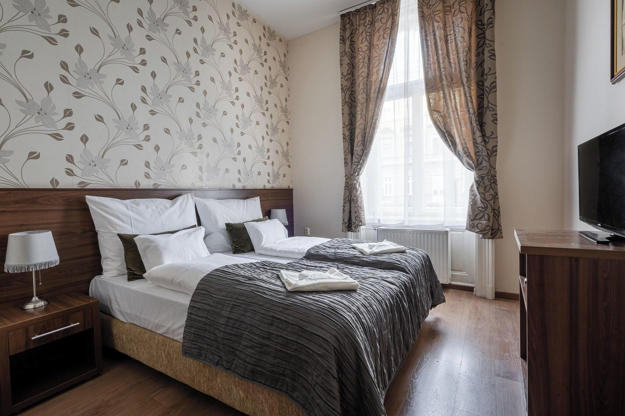 Elit Hotel 1