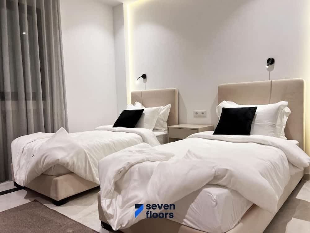 Seven Floors 2