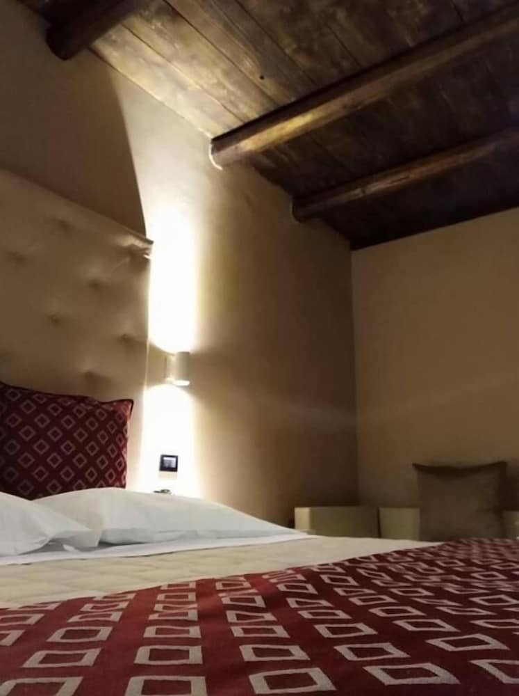 HOTEL ARIMANNIA 2