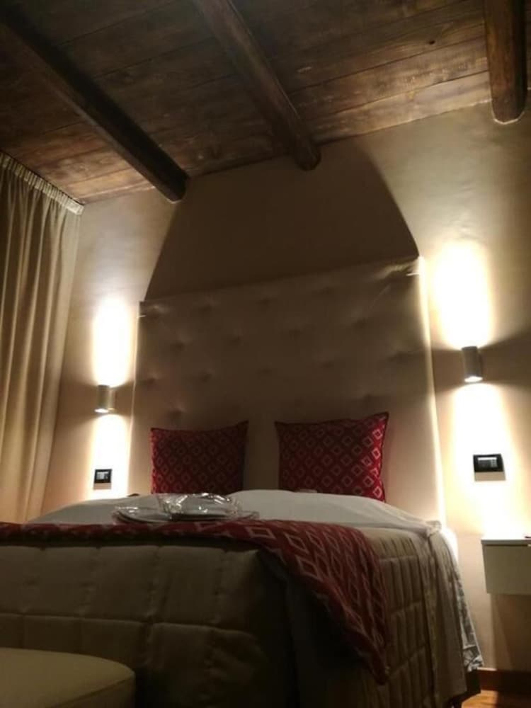 HOTEL ARIMANNIA 1