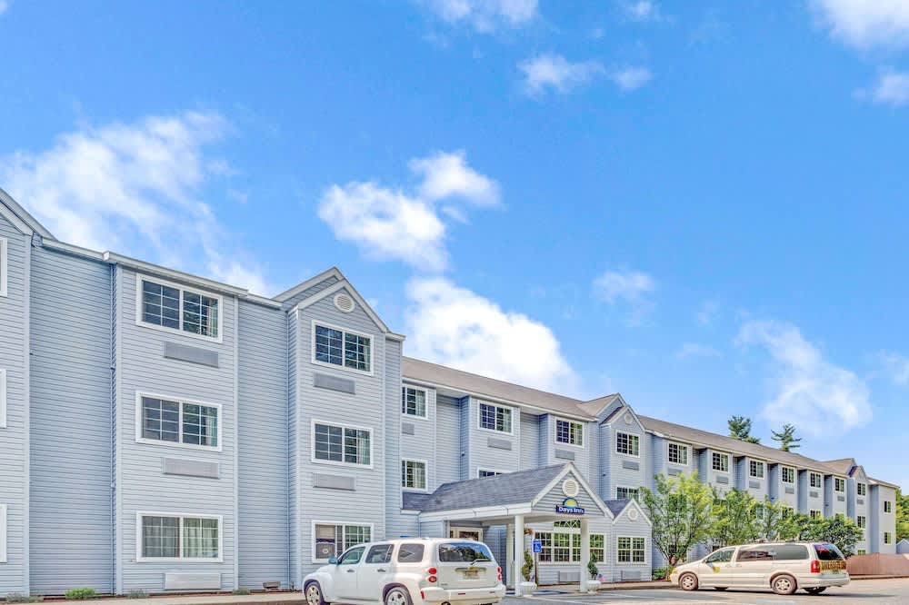 Days Inn by Wyndham Sturbridge 1
