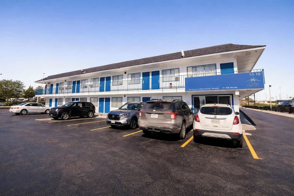 Express Inn Near Columbus Airport 1