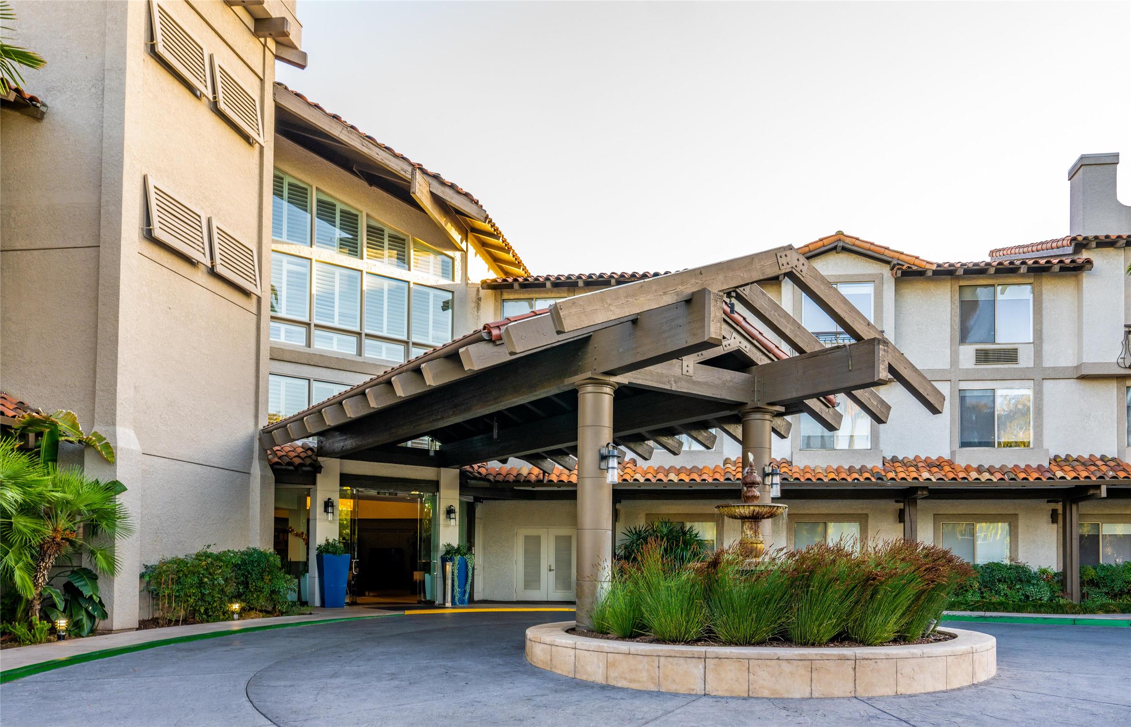DoubleTree by Hilton Campbell - Pruneyard Plaza 1