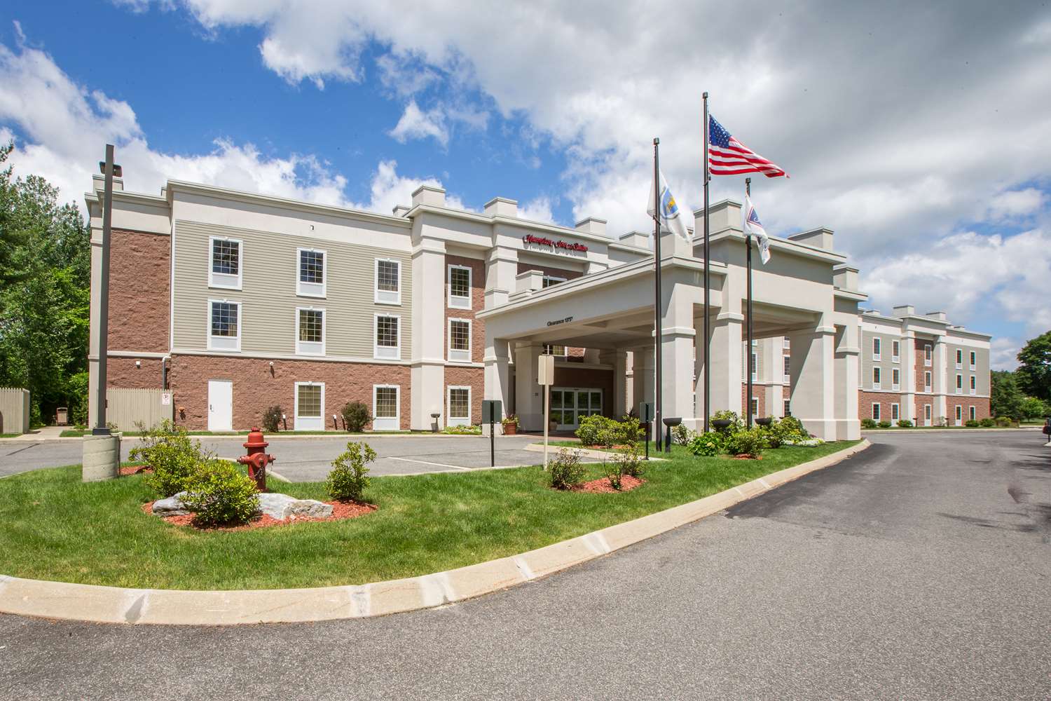 Hampton Inn & Suites Berkshires-Lenox 1