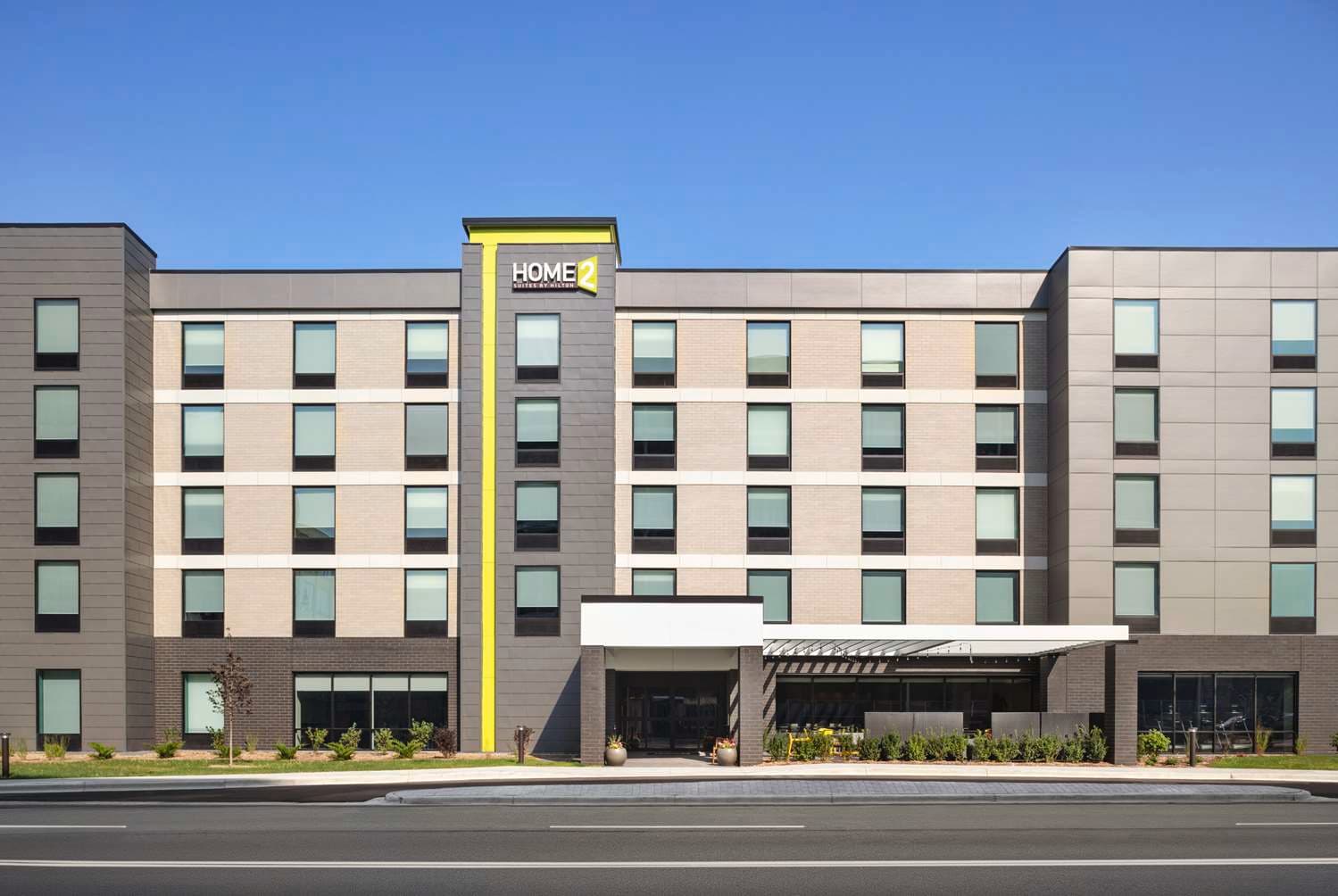 Home2 Suites By Hilton Milwaukee West 1