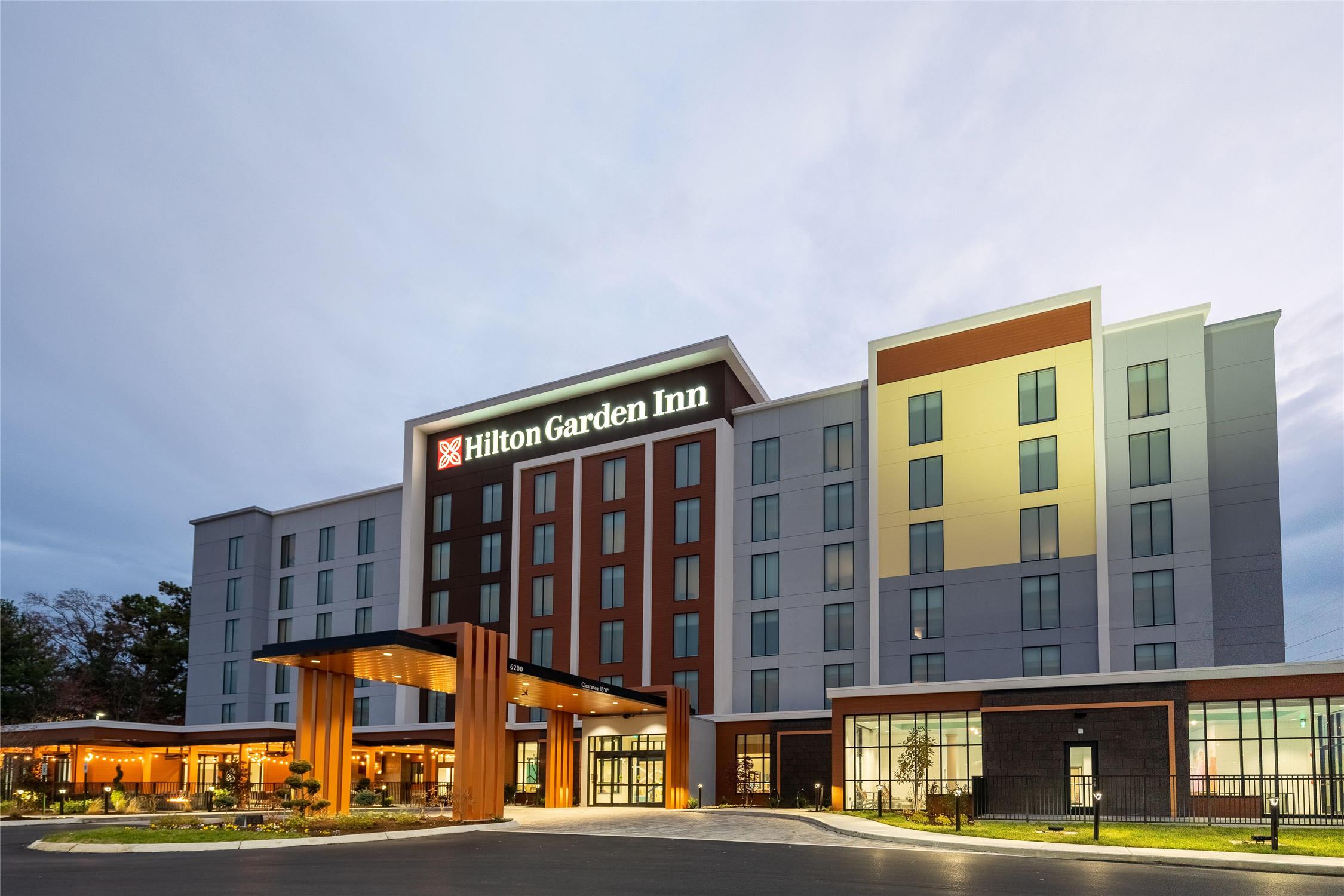 Hilton Garden Inn Merced 2