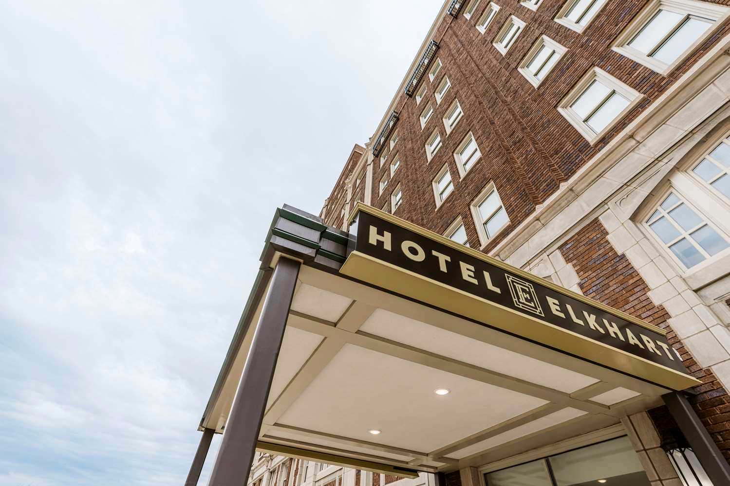 Hotel Elkhart, Tapestry Collection By Hilton 2