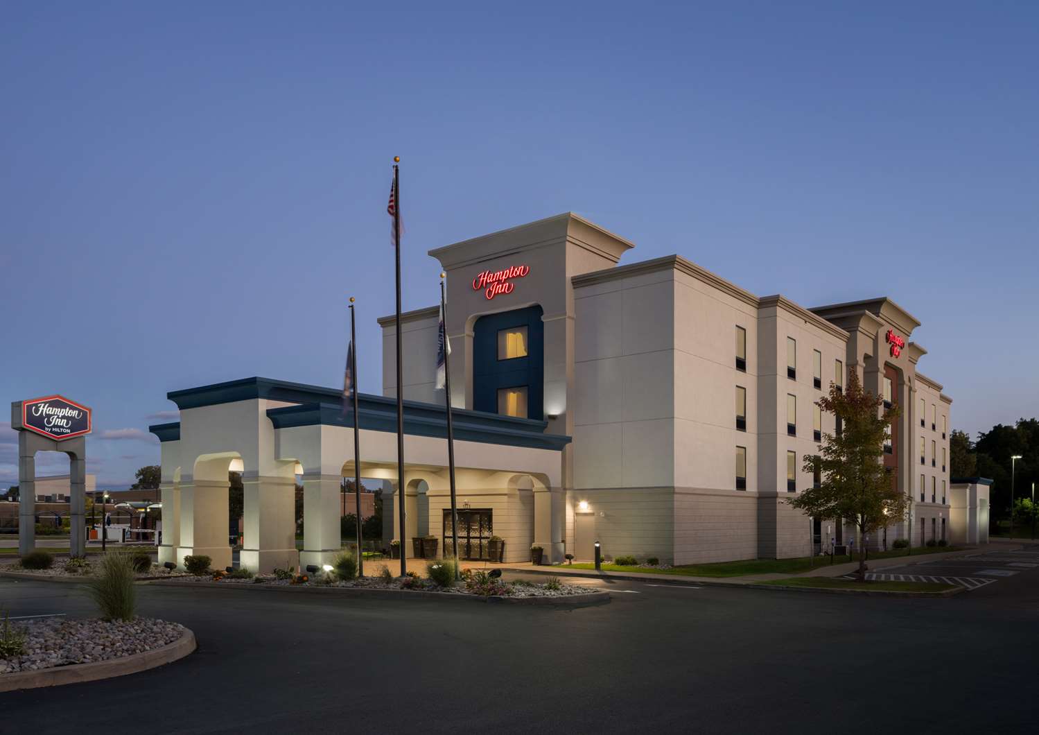 Hampton Inn Rochester-Irondequoit 1