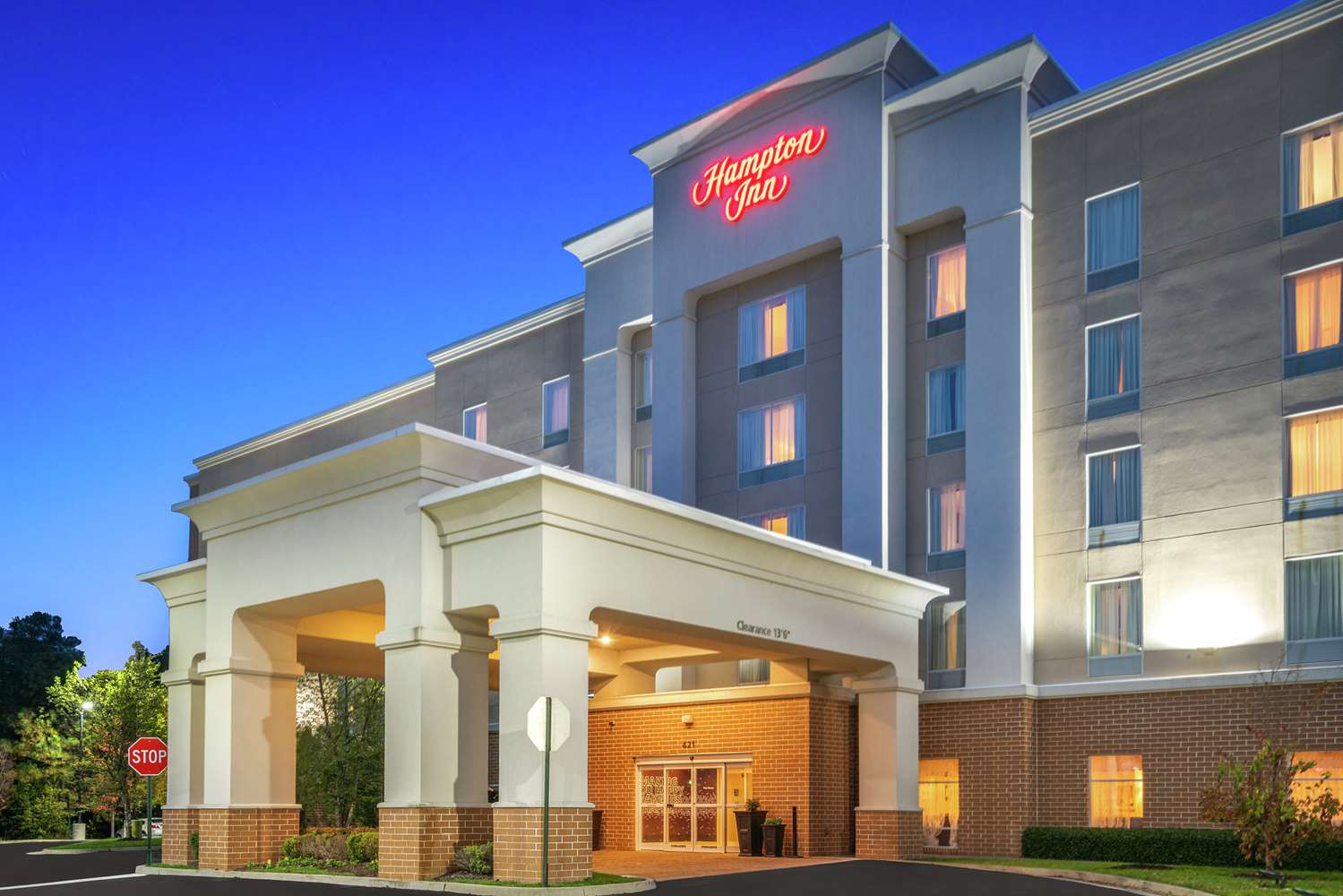 Hampton Inn Richmond - Airport 1