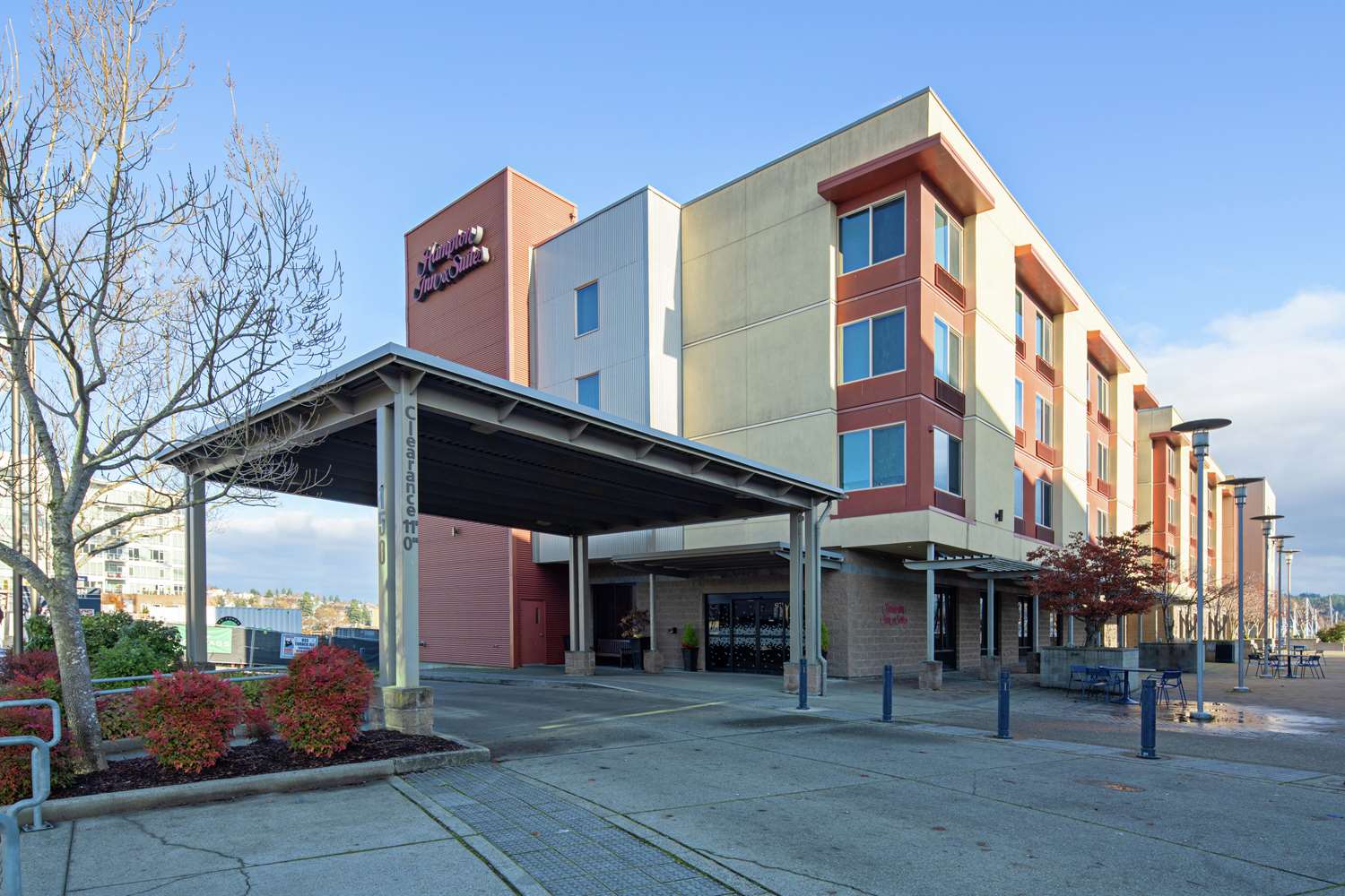 Hampton Inn & Suites Bremerton 2
