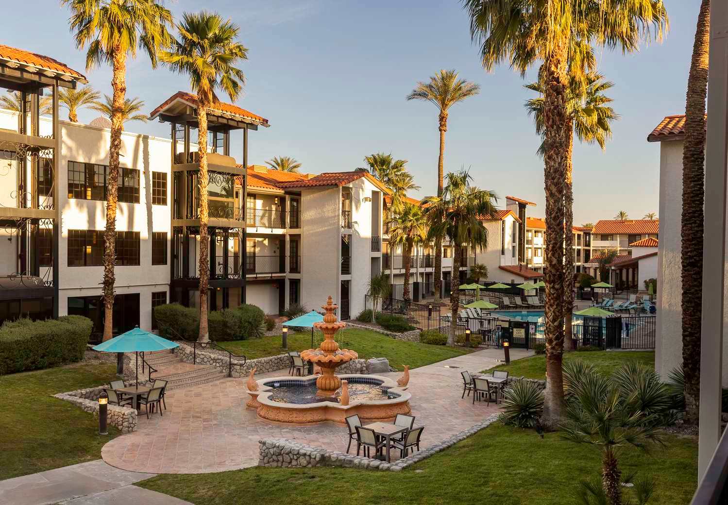 Embassy Suites by Hilton Palm Desert 1
