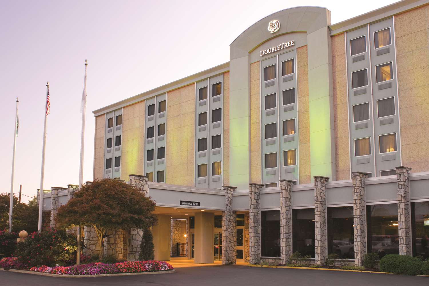 DoubleTree by Hilton Pittsburgh Airport 1