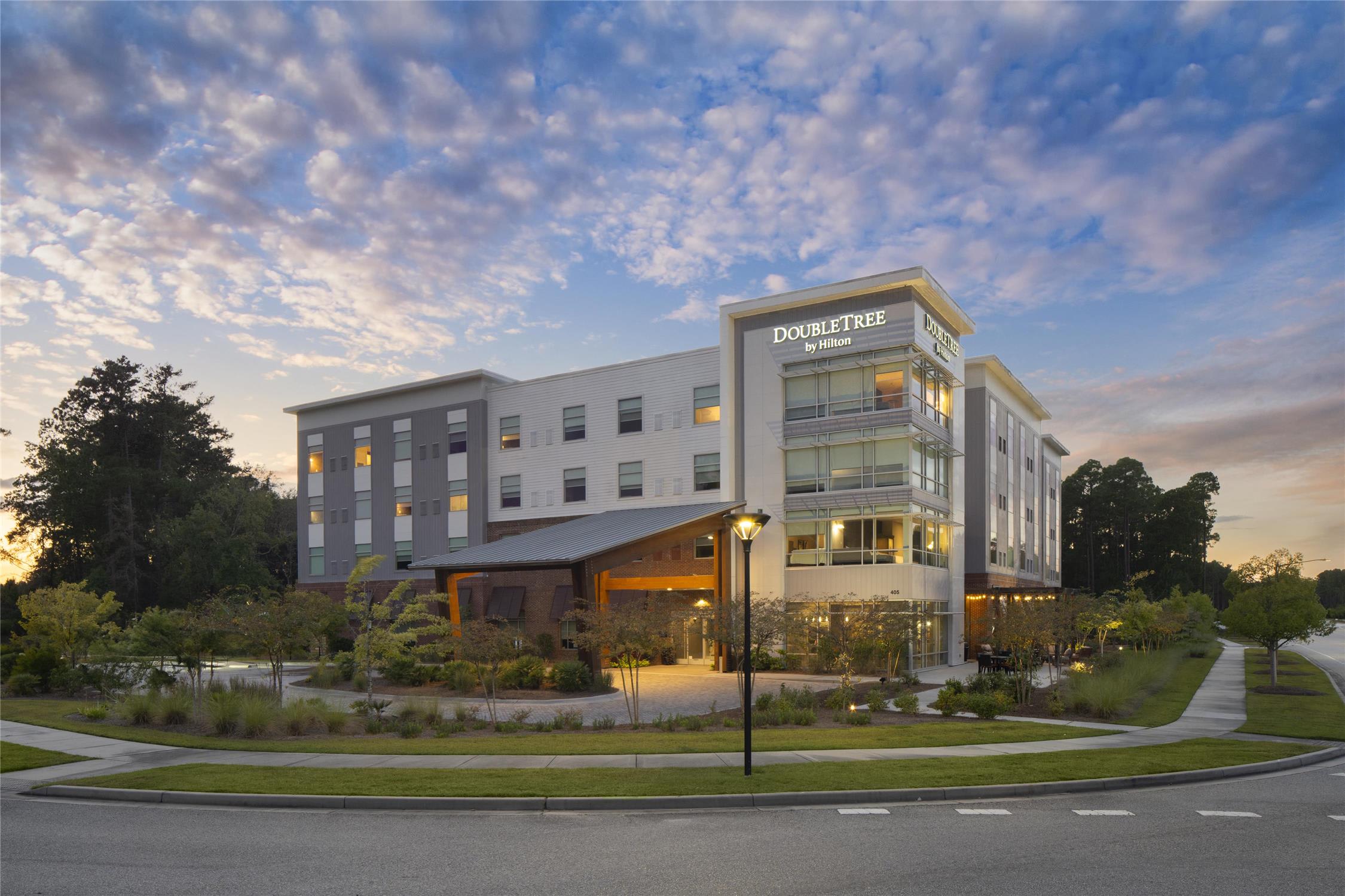 DoubleTree by Hilton Summerville Nexton 1