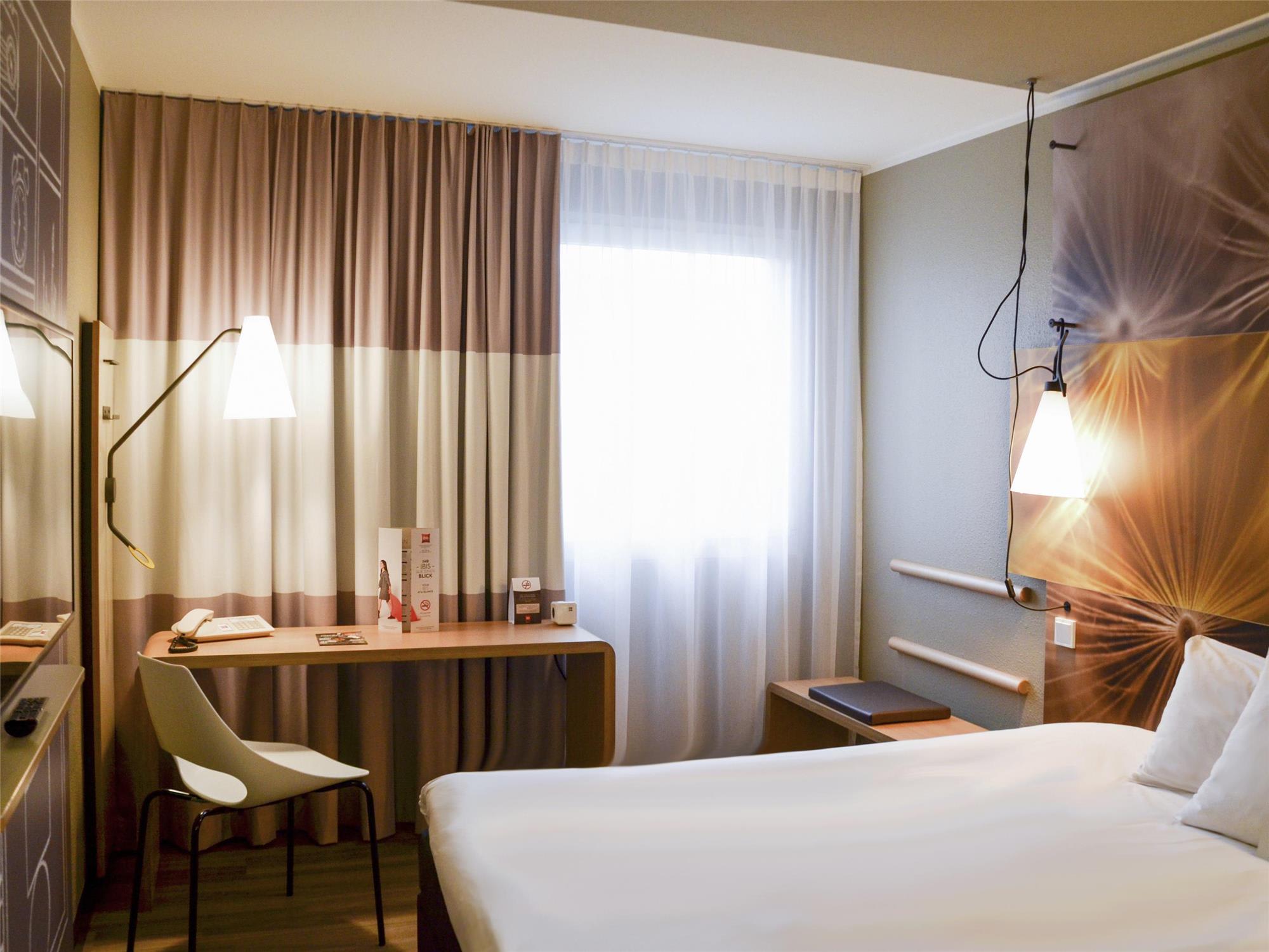 ibis Hotel Frankfurt Airport 2