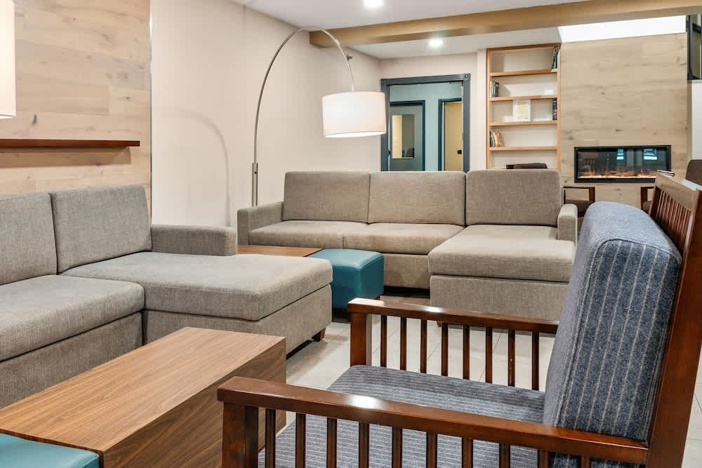 Country Inn & Suites by Radisson, Winnipeg, MB 2