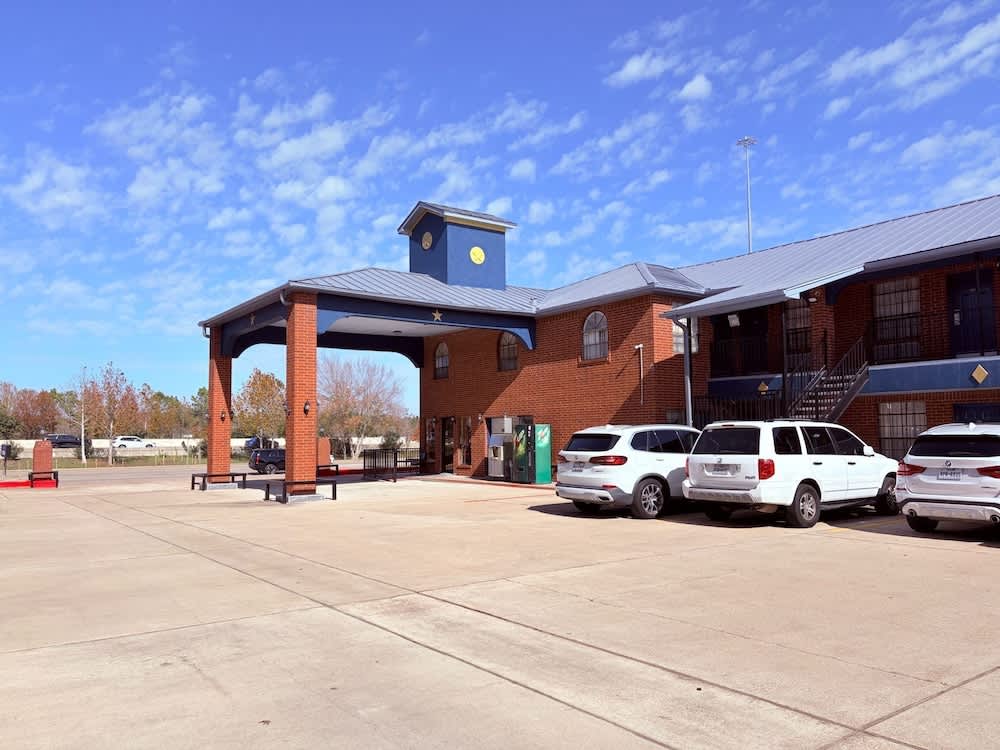 Express Inn & Suites Houston Katy 1