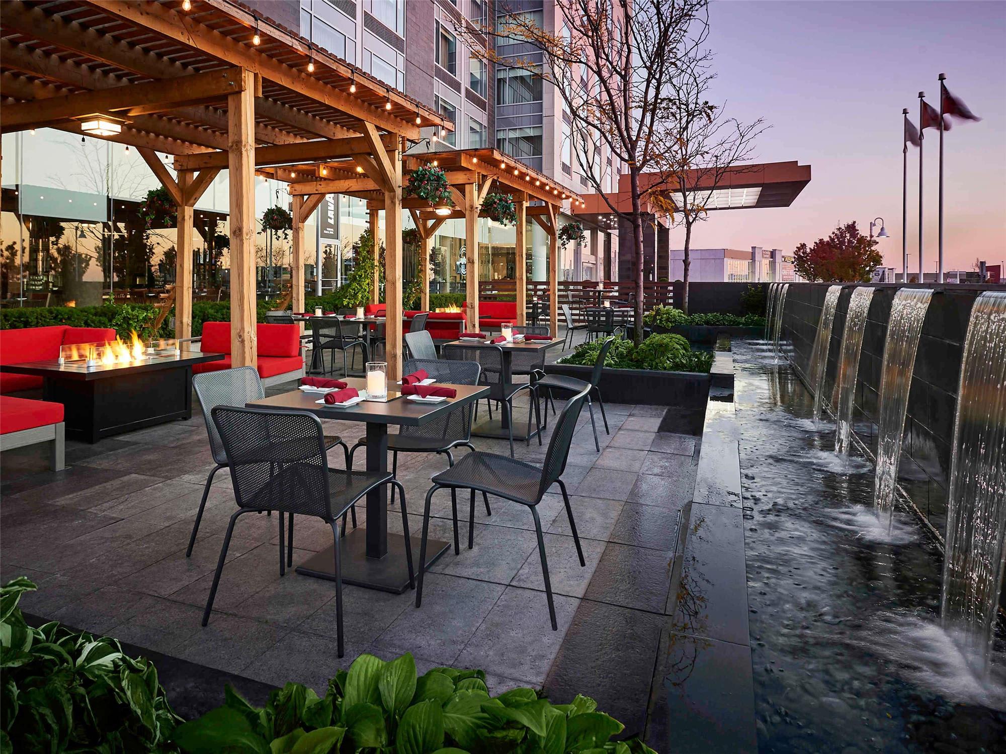 Novotel Toronto Vaughan Centre 2