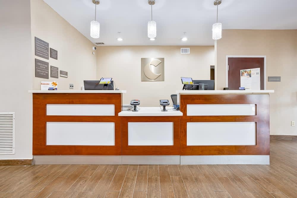 Comfort Inn & Suites Montgomery East Carmichael Rd 2