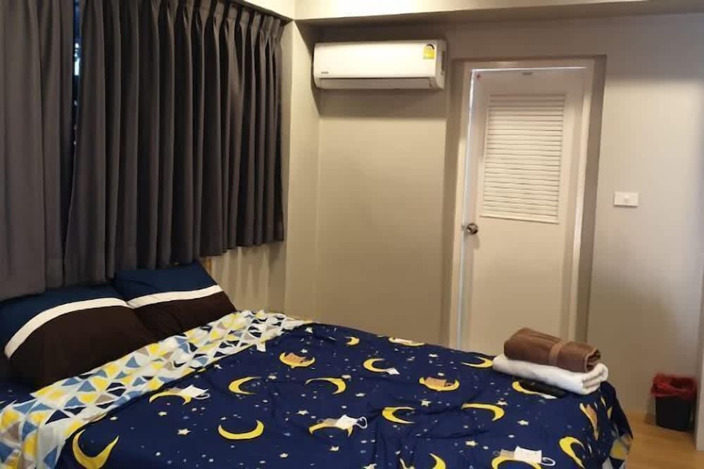 Asleep Hostel 2