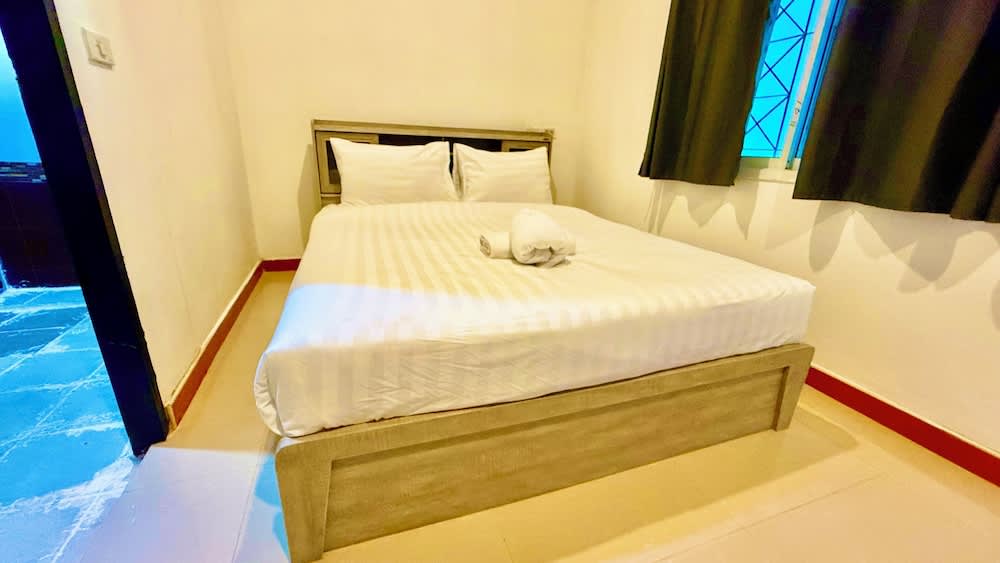 Silver Oaks Guest House 2