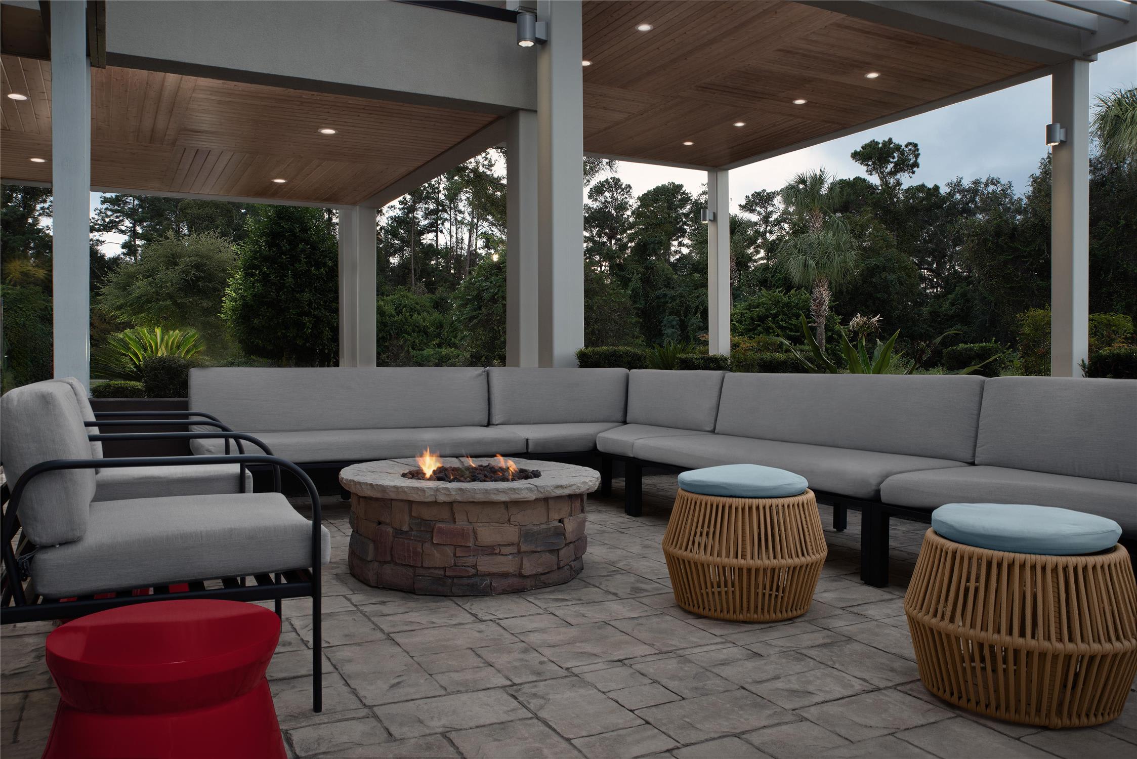 Home2 Suites by Hilton Lake City 2