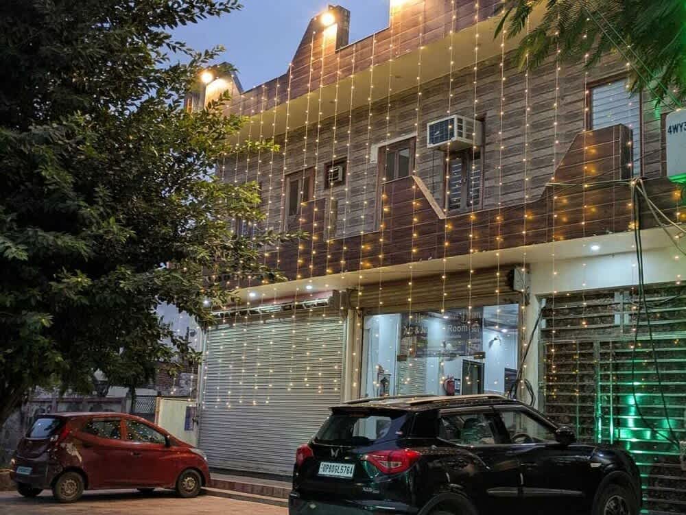 Hotel Nidhivan Dham 1