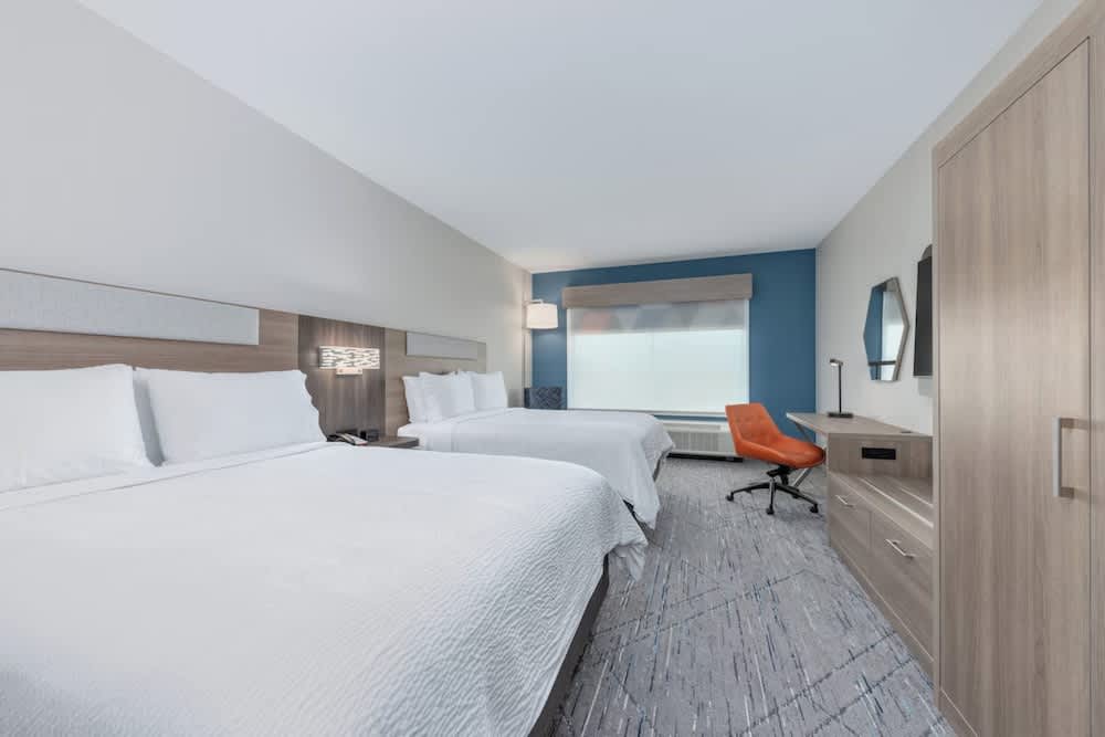 Holiday Inn Express & Suites BEEVILLE by IHG 1