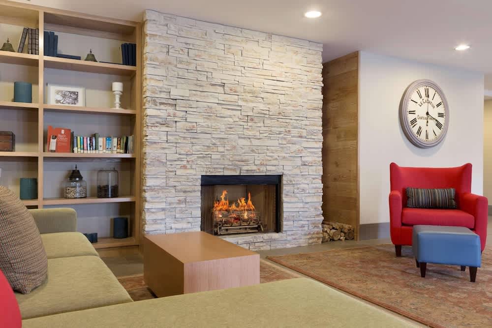 Country Inn & Suites by Radisson, Jackson, TN 2