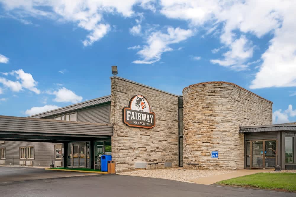 Fairway Inn and Suites 1