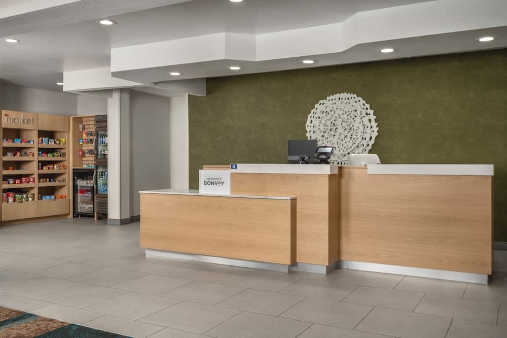 Fairfield Inn and Suites by Marriott Dallas Mansfield 1