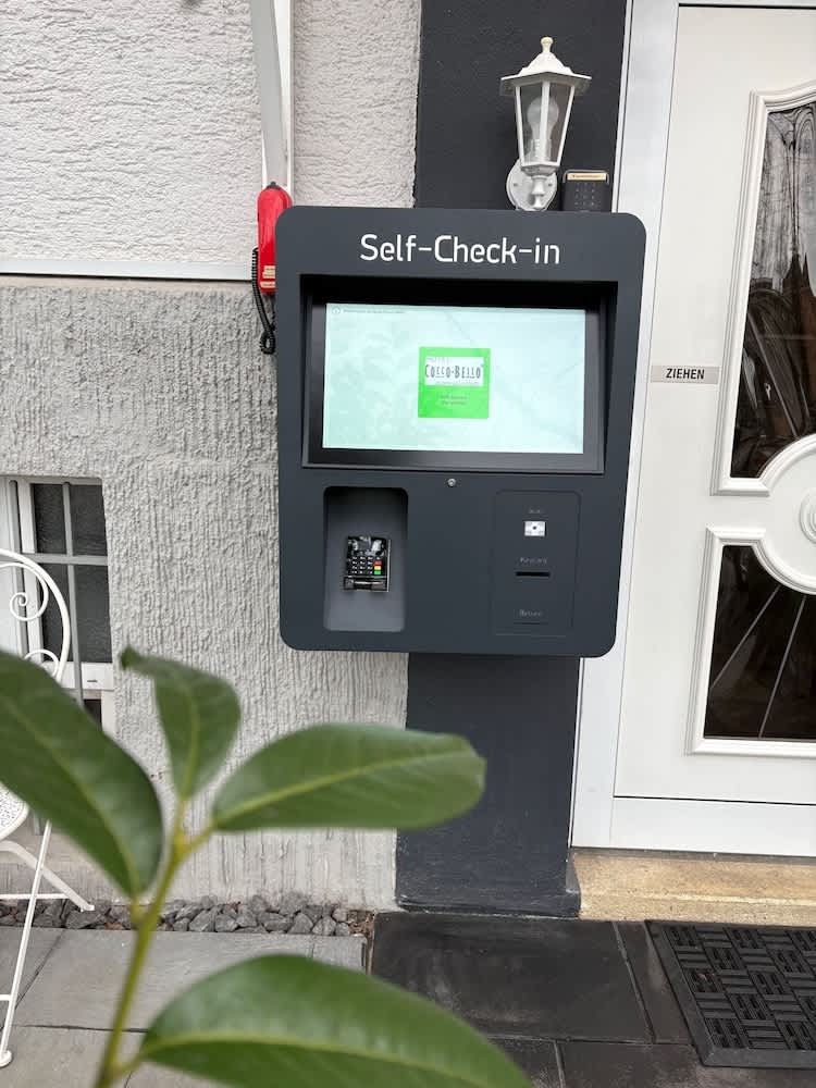 Cocco-Bello Smart Check-in Hotel 2