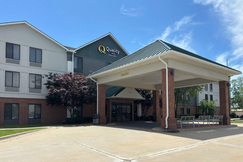 Quality Inn Warrensburg 1