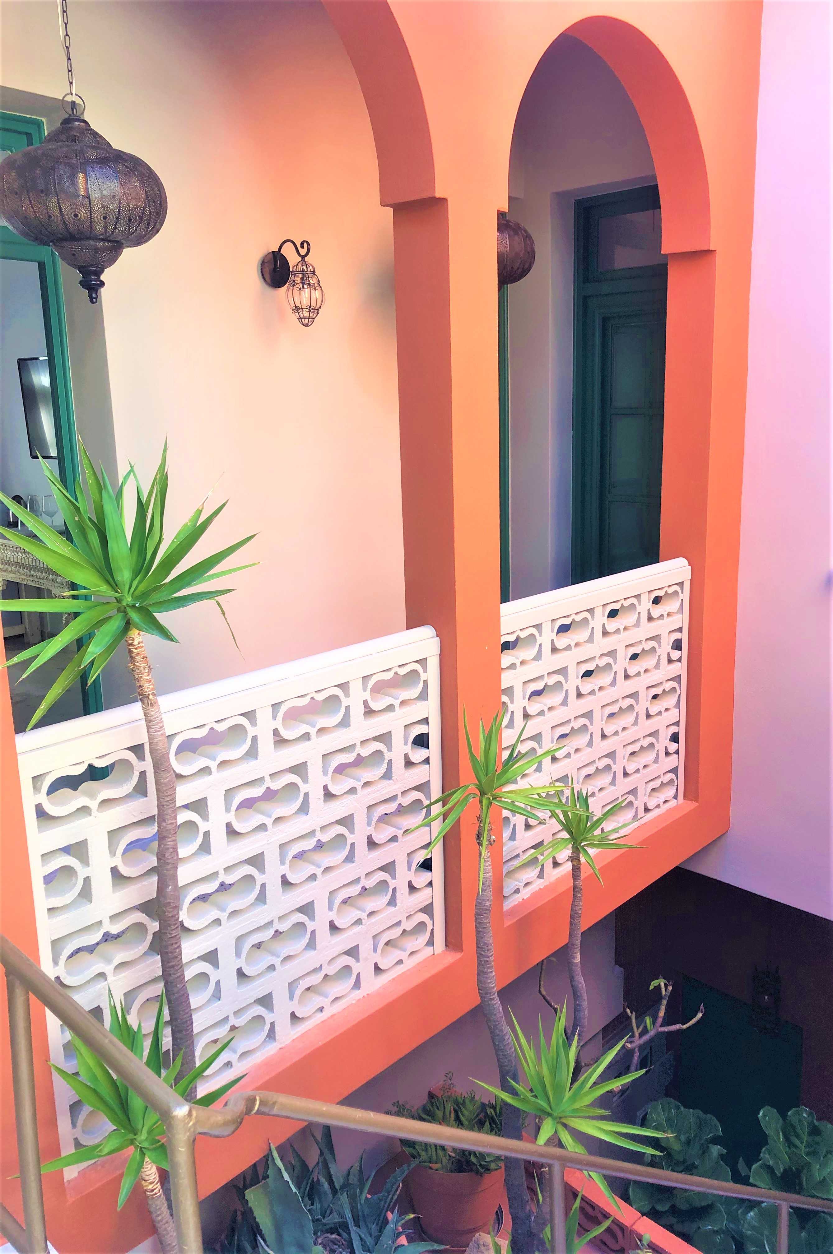 DECAN Concept Boutique Estate 1