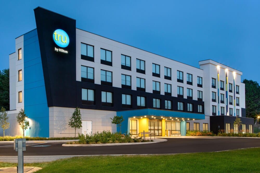 Tru By Hilton Gananoque, On 1