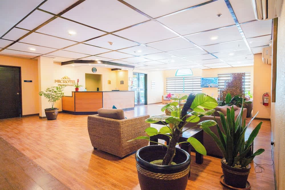 Microtel by Wyndham Cabanatuan 2