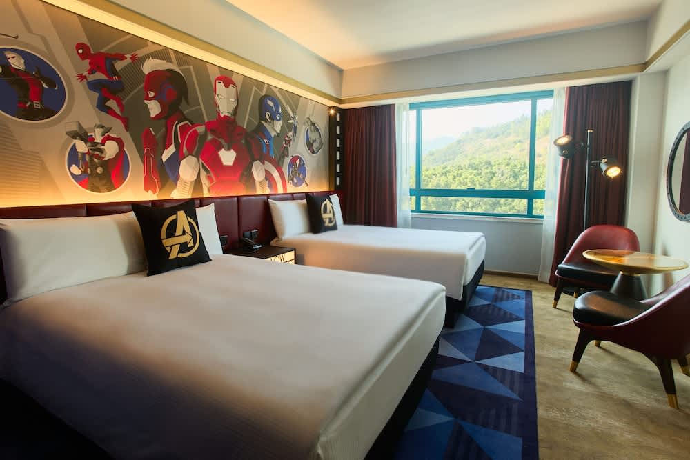 Disney's Hollywood Hotel 1