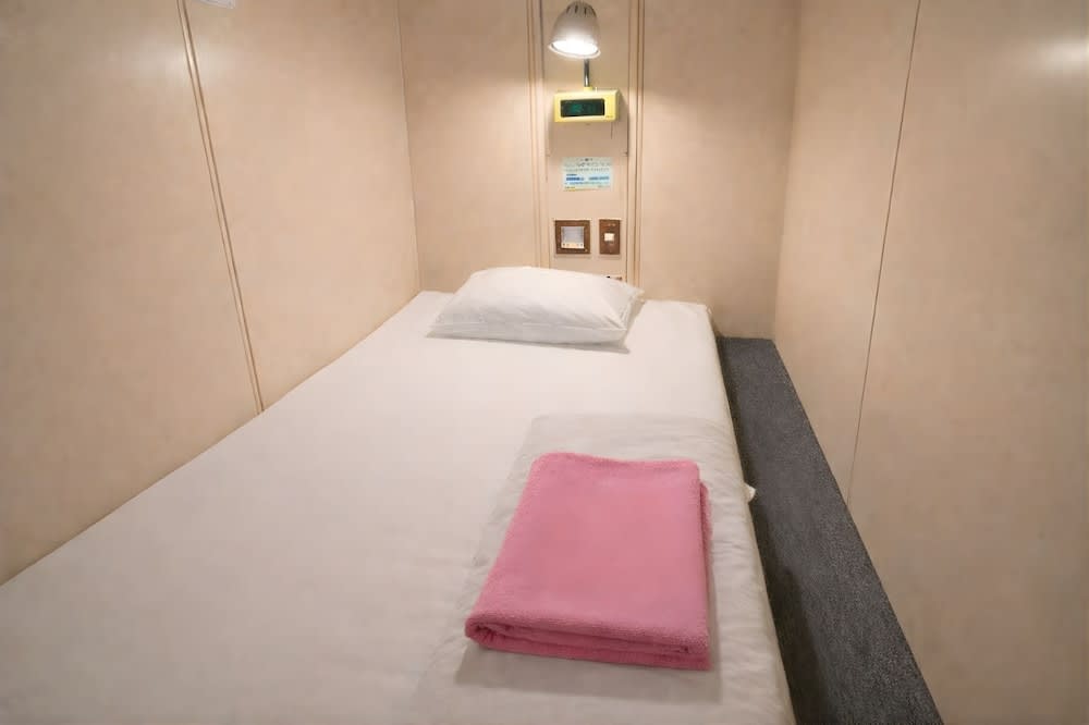 Capsule Hotel Block Room 1