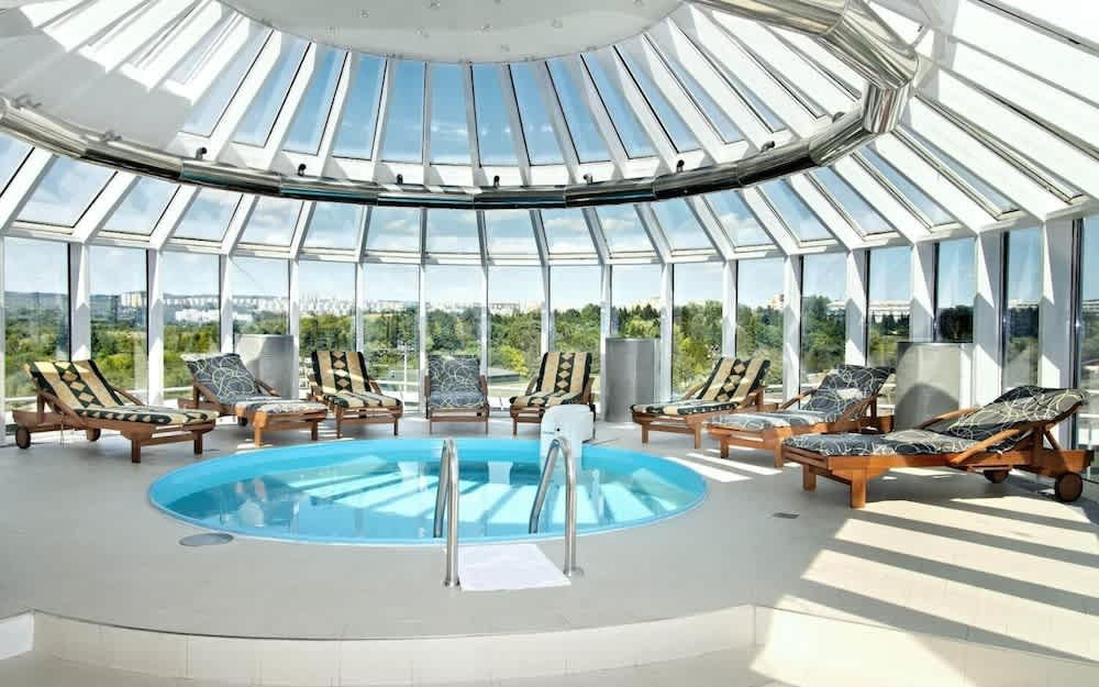 Cosmopolitan Bobycentrum - Czech Leading Hotels 1