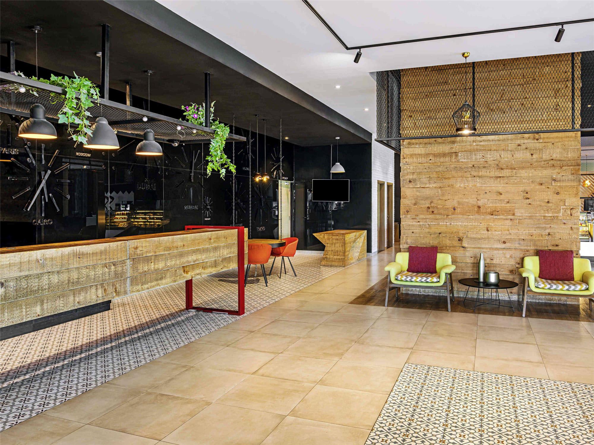 Ibis Dubai Al Barsha 2